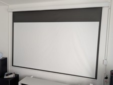 ESMART Economy EXM Motor-Leinwand 277 cm Bild 240 x 135 cm (108") | Format 16:9 