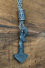 Anhänger Rune Tiwaz Schmuck Wikinger Damast Mjölnir Thorshammer geschmiedet Frau