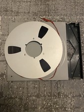 Original REVOX Alu Tonband-Spule, NAB, 26,5 cm in REVOX Schuber