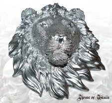Handgefertigter löwenkopf als - handgefertigter,