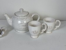 Shabby Landhaus Teekanne & 2 Tassen Krone Keramik Weiß