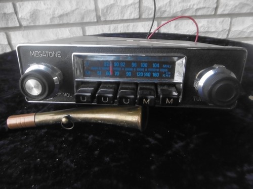 Gepflegtes oldtimer autoradio - gepflegtes,