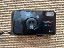 Yashica T4 mit Carl Zeiss T*