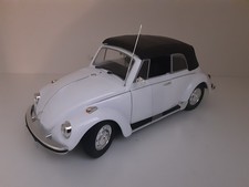 1:18 VW Käfer 1302 LS Cabrio Revell