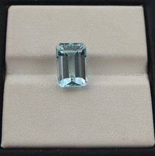 2.6 Karat 9.9x6.8 MM