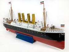 Lot 8048 Tucher & Walther T384