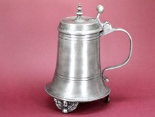 stabiler Zinnkrug mit