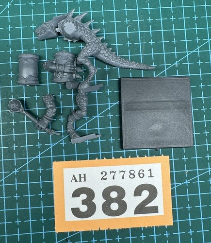 Saurus tempelwächter - saurus,