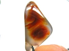 Echter schöner FEUERACHAT Handschmeichler, gebohrt, am Band