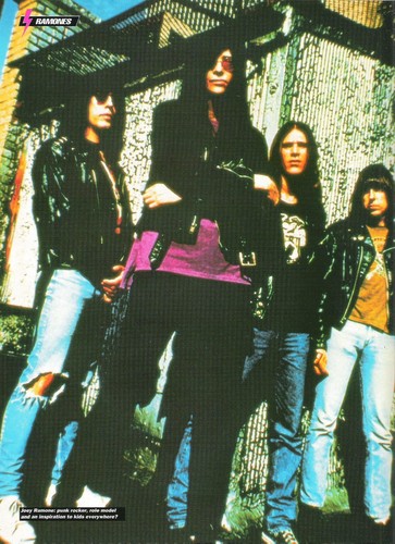 Ramones waiting for the man - ,