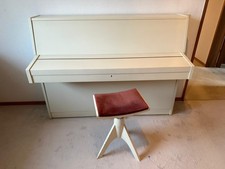 Sauter Klavier, weiß