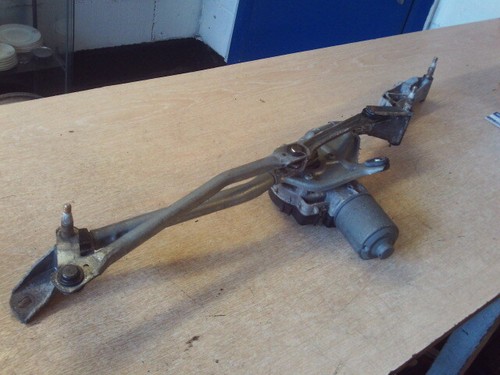 Mercedes class w211 - mercedes, wiper