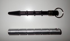 2 x Kubotane (Schlagkraftverstärker), beide aus Aluminium, sw. & si., neu!