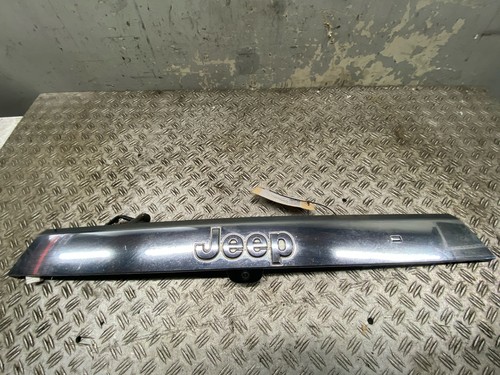 92626 heckklappenleiste jeep - heckklappenleiste,