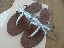 PRADA Zehentrenner NP 250€ silber LOGO 37 Leder OVP