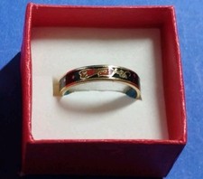  schöner Ring, farbige