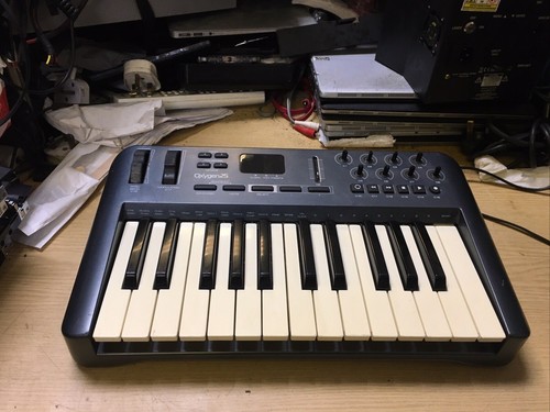 Audio oxygen25 keyboard - oxygen25,