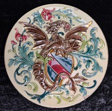 Großer Prunkteller ZNAIM Wandteller 1857 Rudolf Ditmar Znaim Majolika Nachlass