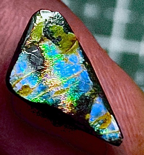 Boulder matrix gem opal - boulder,