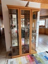 Glasvitrinenschrank / Vitrine