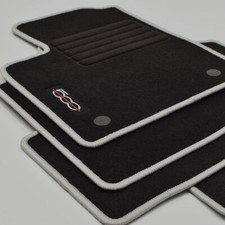 Velours Fußmatten 4-teilig Logo silber für Fiat 500 + 500 Cabrio ab Bj.2013 -