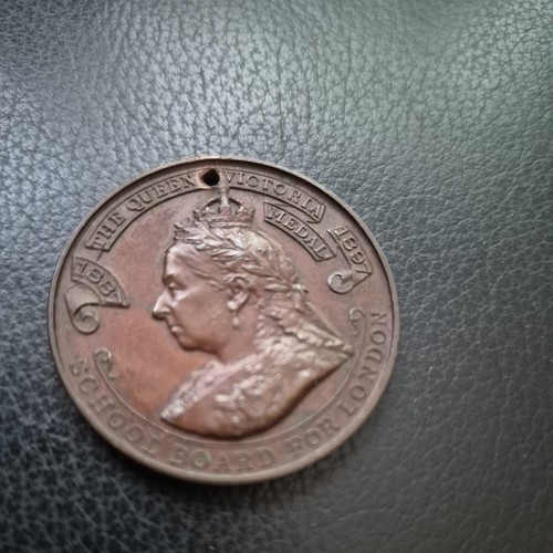 The queen victoria medal - victoria,