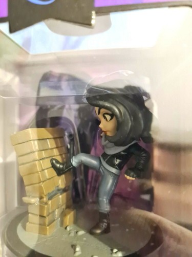 Loot crate exclusive april - crate,