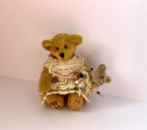 Kleiner winziger teddybär - kleiner,