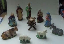 Weihnachtskrippe - älterer 10er Figurensatz aus Pappmache ähnlichen Material