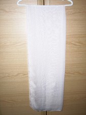 Moschino Damen Tuch Seidentuch Halstuch Maße 61 x 171 cm 100 % Seide Silk creme