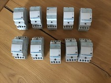 Hager Installationsschütz ESC 425S Brummfrei 4-polig -- 10 Stück