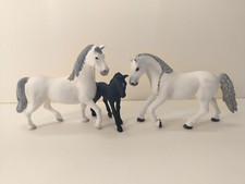 Schleich Pferde Familie