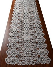 Edler Luftspitzen-Tischläufer