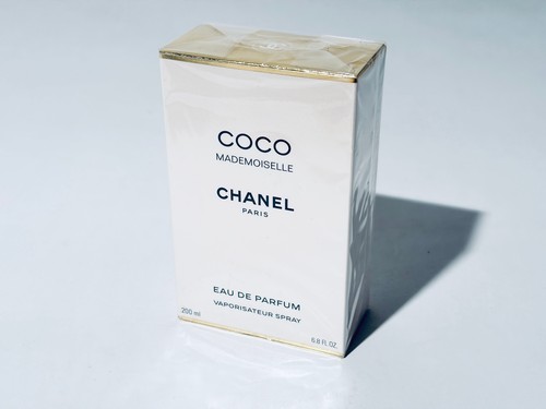 Coco mademoiselle chanel - coco, paris
