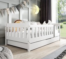 Kinderbett mit Matratze und