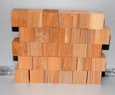 30 Stk. Ulme Würfel Drechselholz Schnitz- Bastelholz Schmuck DIY SL: 4,5 cm