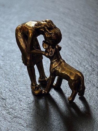Frau hund figur - &, |