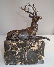Statue Hirsch Tierwelt Art