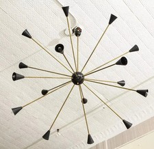 Große 16-armige Leuchte