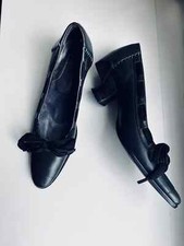 Pumps MARITHÉ-GIRBAUD , dunkle grau Leder , Gr. 38, sehr gute Zustand