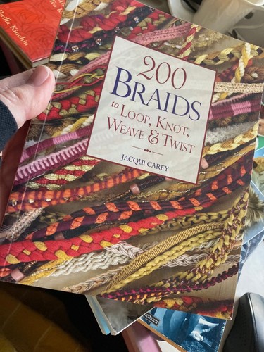 200 braids loop knot - braids, to