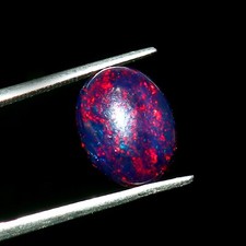 Natürlicher schwarzer Opal