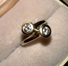 Ring Gelbgold 585, 2 Diamanten, Gr. 54, überkreuzte Ringschiene,