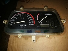 6648  Suzuki Roller 125 ccm Tacho Kombiinstrument Cockpit komplett 