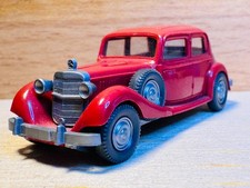 1:87 H0 Wiking 832, Mercedes 260 D Limousine W 138, weinrot, IR hellgrau