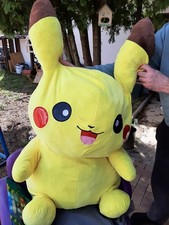 Pokémon Pikachu Plüschfigur