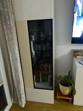 Vitrine TV Kommode und eine Garderobe Schrank