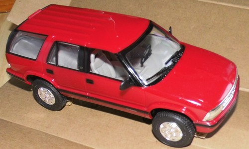 Chevrolet blazer amt ertl - blazer, ,