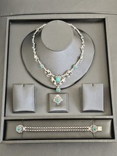 Jugendstil Silber-Schmuckset mit grünen Cabochon-Steinen 925 Silber, Österreich