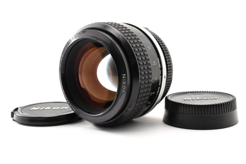 Near mint nikon - nikkor, 55